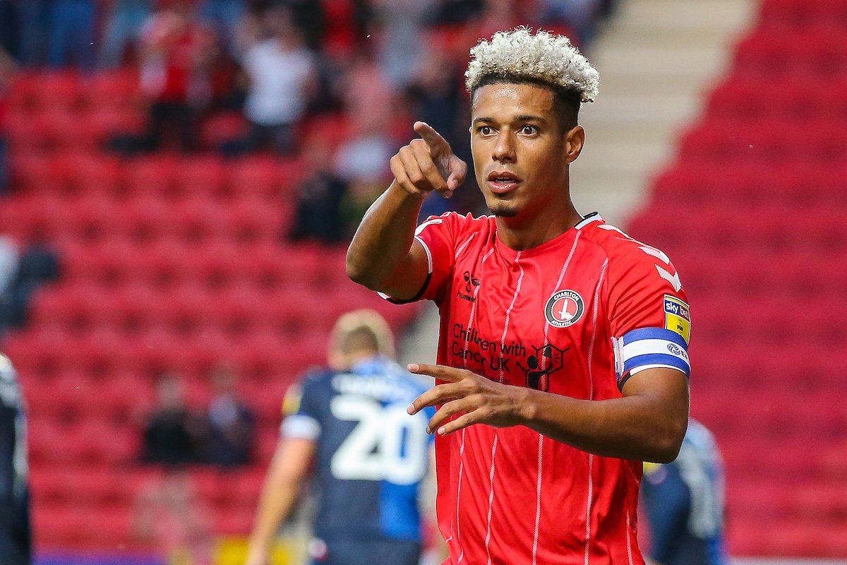, Charlton Athletic to hold further talks with Lyle Taylor over future