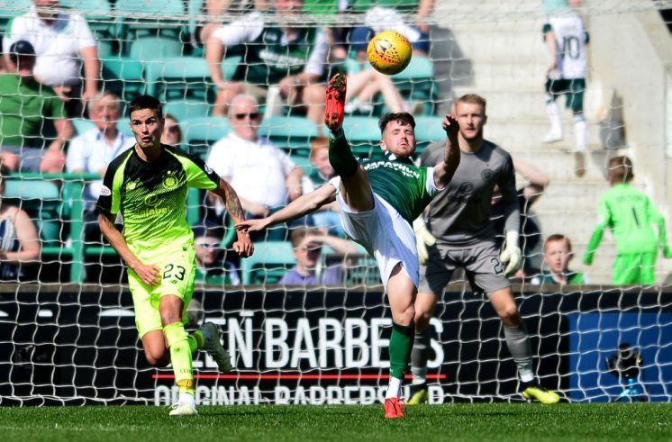 Reading, Reading international striker told he can leave the club this summer