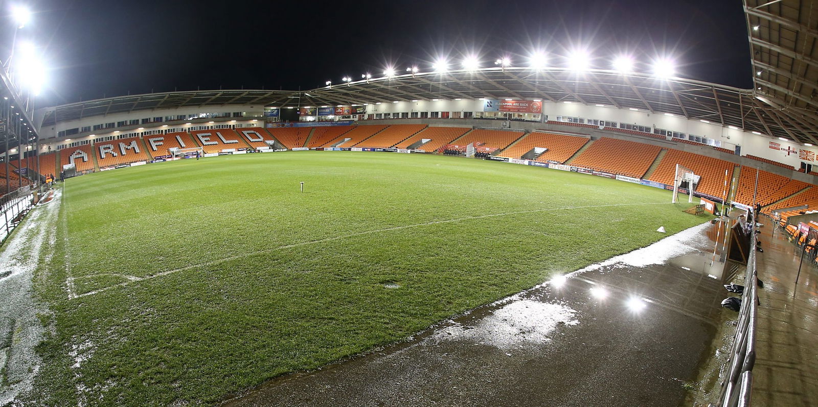 Blackpool, Blackpool midfielder Rob Apter being monitored by a &#8216;host&#8217; of clubs