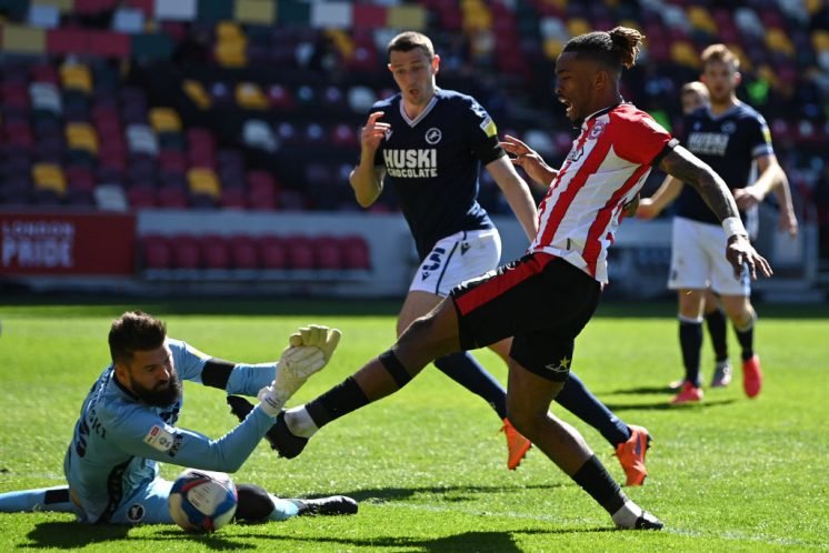 , &#8216;Most fickle fan base ever&#8217; &#8211; Plenty of Brentford fans hit Twitter after cries of &#8216;Frank out&#8217; following Millwall draw