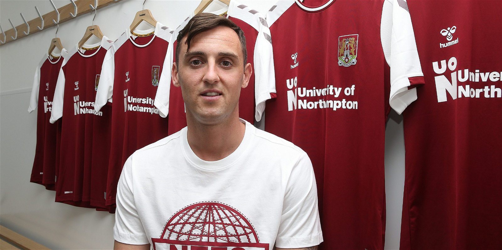 Northampton Town, Northampton Town snap up winger Dylan Connolly on a free transfer