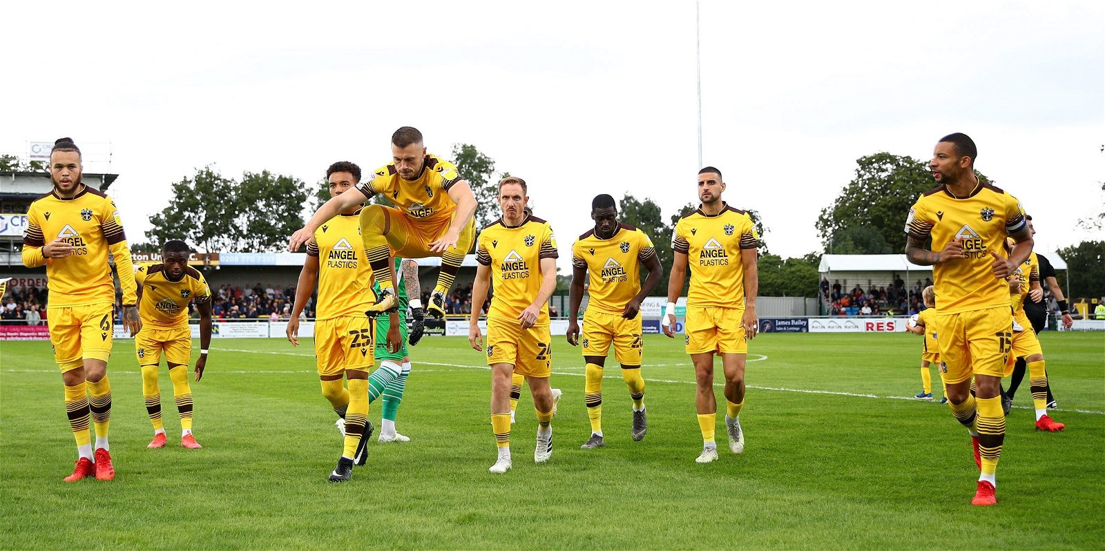 Sutton, Sutton United fans&#8217; guide to Colchester clash &#8211; Injuries, expected XI, how to watch