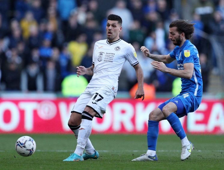 Swansea City news, Swansea City boss Martin reveals contract discussions with Joel Piroe amid ongoing Leicester City links