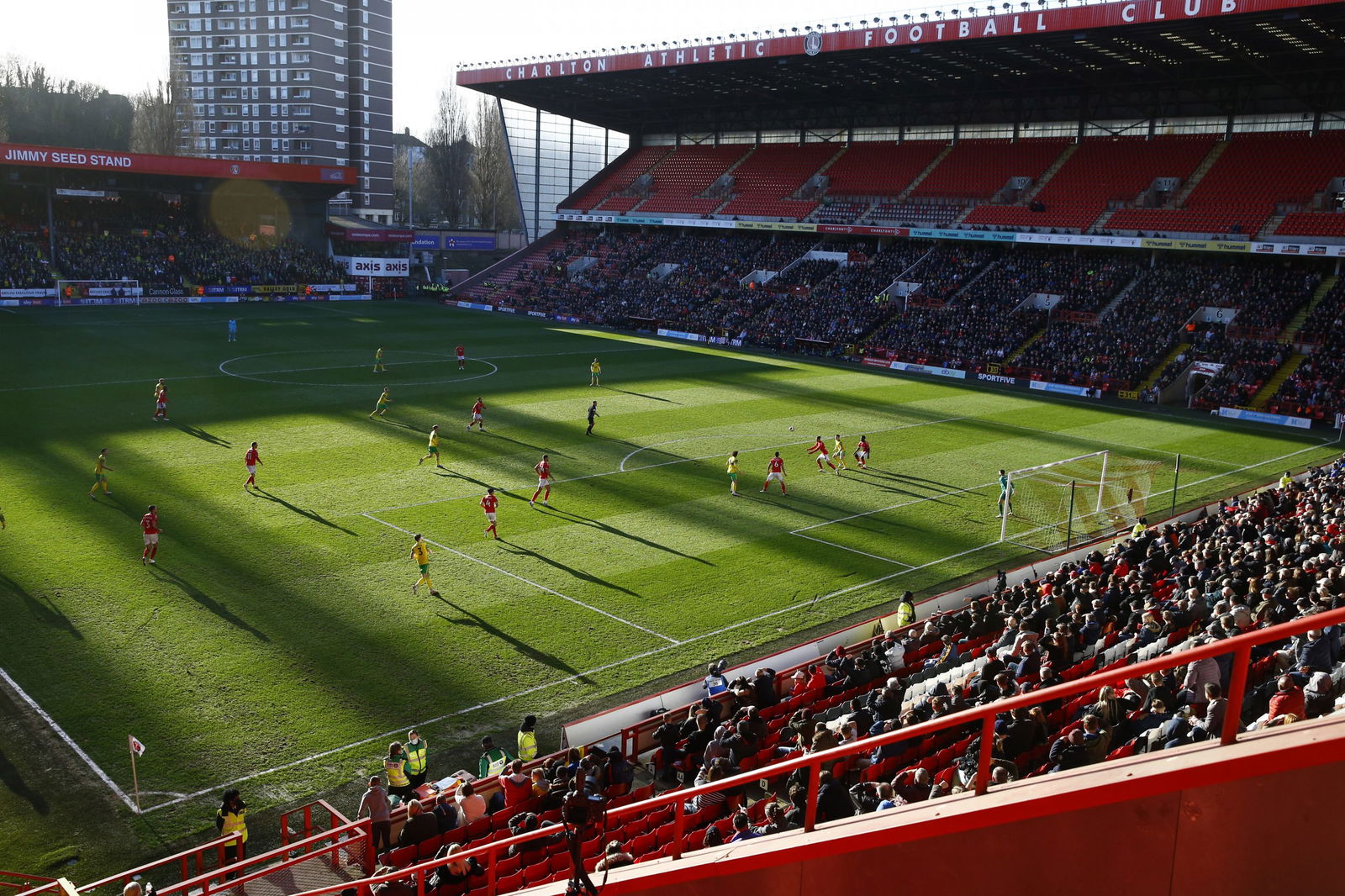 , &#8216;Closer&#8217; &#8211; Charlton Athletic winter recruit edging towards return ahead of Barnsley clash