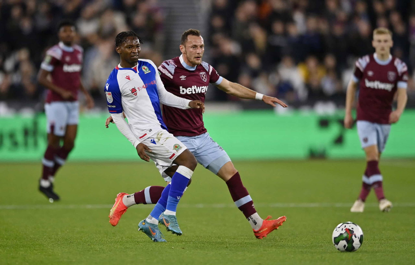Latest Charlton Athletic news: Championship man linked, Holden's transfer 'conversations' + more - Vimarsana News