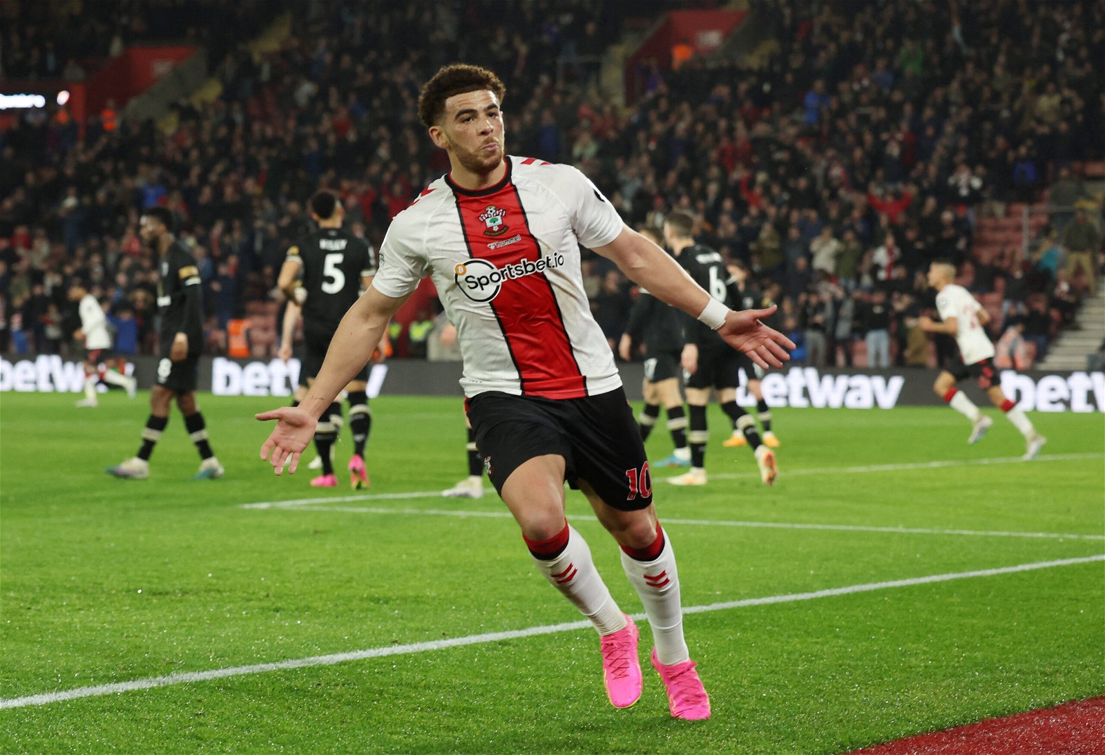 3 player contracts Southampton need to keep an eye on ahead of 2024 - The72