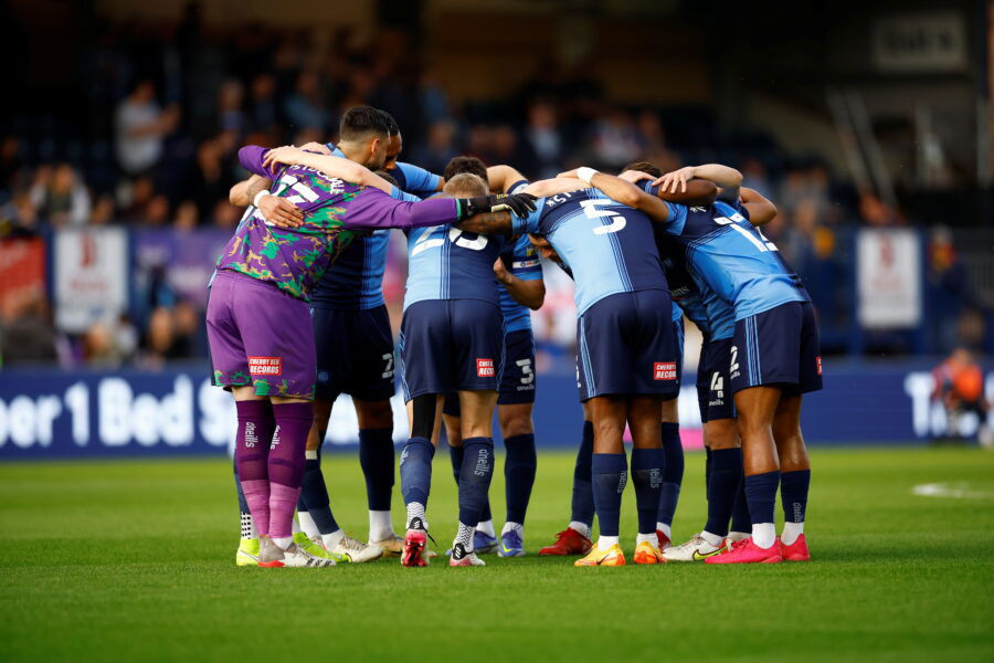 Wycombe Wanderers, Wycombe Wanderers hoping to beat Charlton Athletic to sign free agent after Sheffield Wednesday exit