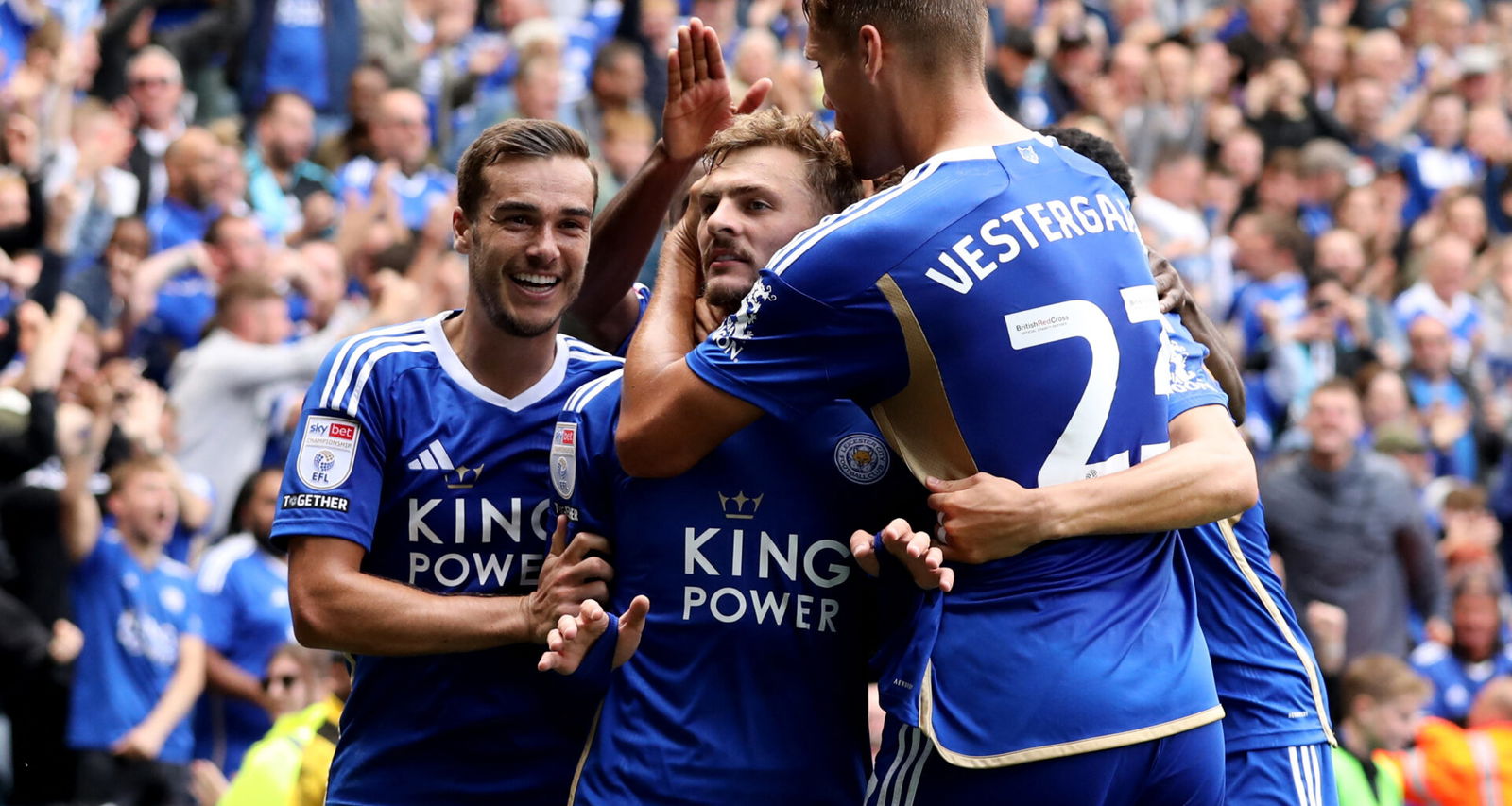 Crucial Leicester City star Dewsbury-Hall eyed up by Fulham