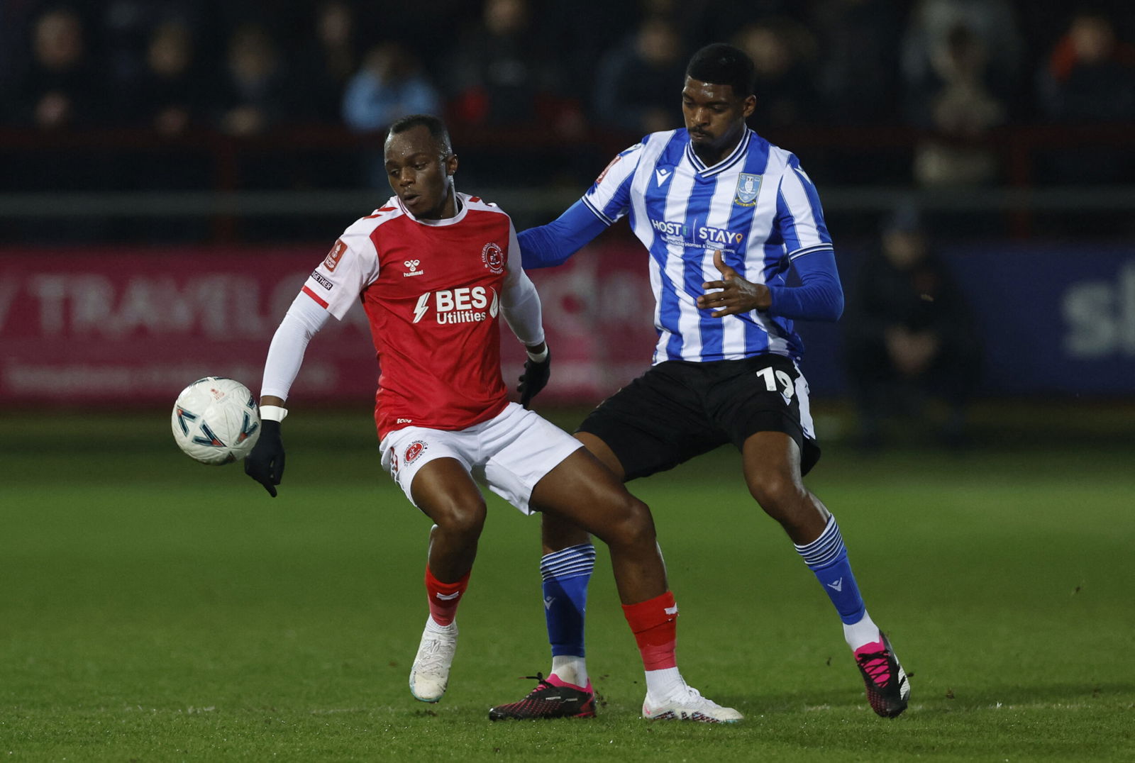 Leyton Orient want Tyreeq Bakinson after exit from Sheffield Wednesday