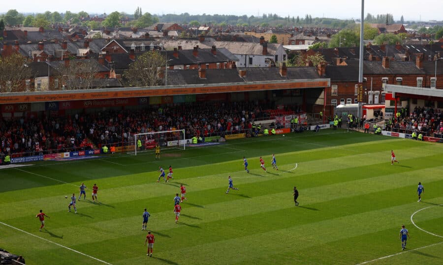 Bolton Wanderers, Bolton Wanderers hit two 38-year-old League coach