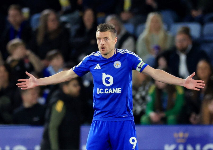Leeds United, Leeds United favored the Premier League striker