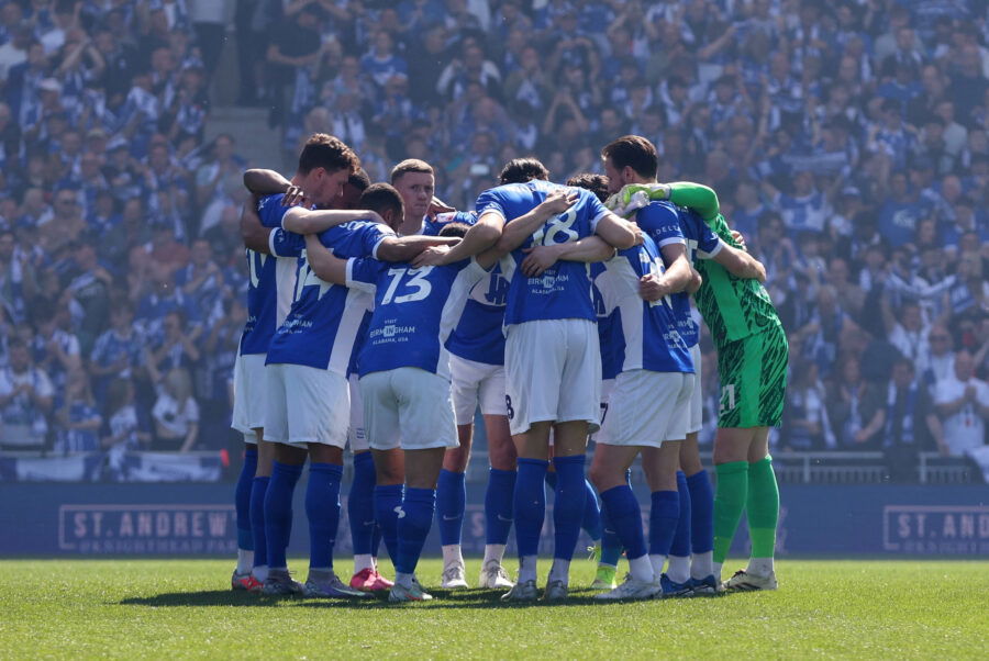 BCFC - Birmingham City players huddle