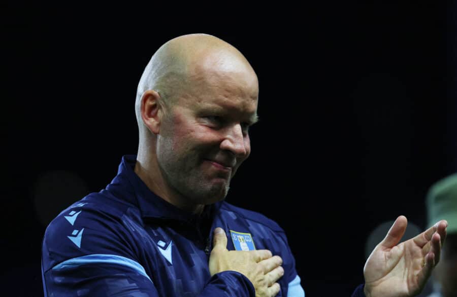 SWFC - Sheffield Wednesday manager Henrik Pedersen celebrates after the match