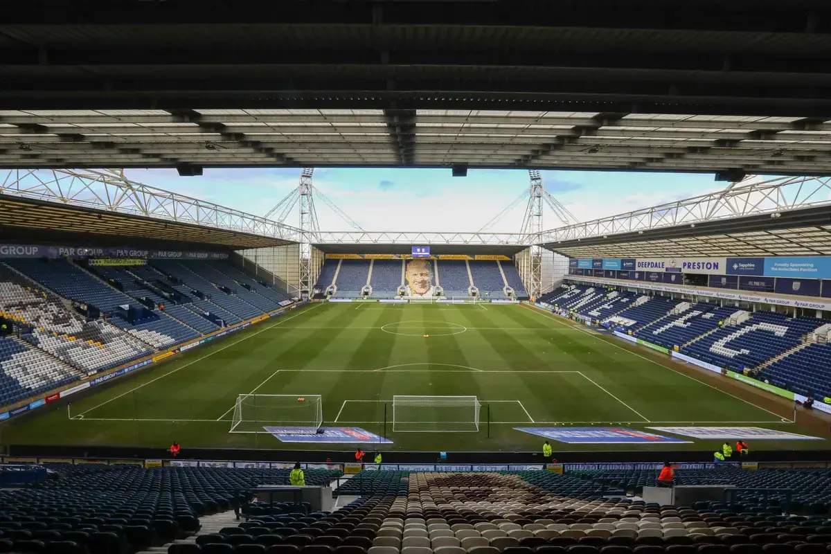 Preston North End, Middlesbrough and Bristol City compete for non-league goalkeeper hotshot News: The72 - Football League News