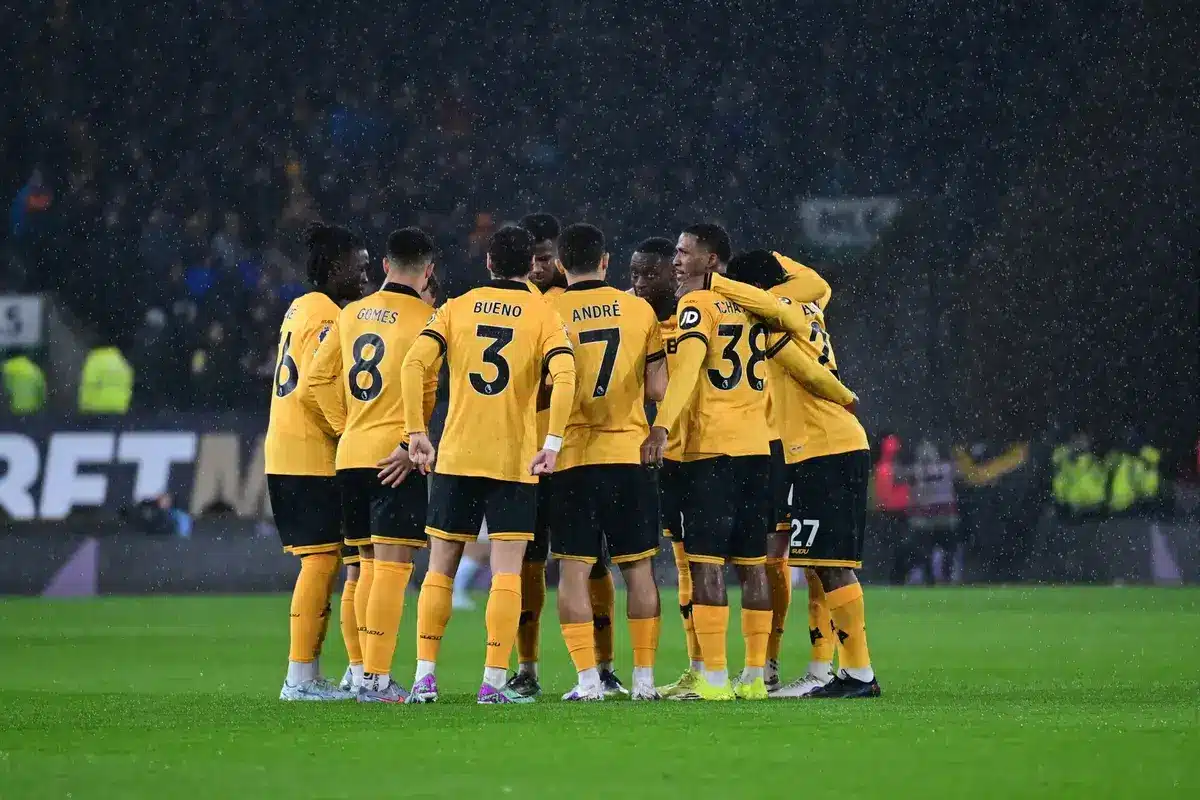 Fresh update on Wolves man's potential surprise move to Premier League giants