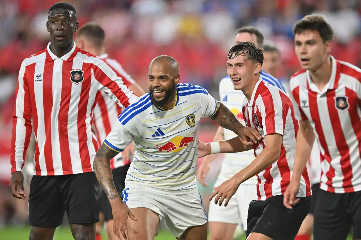 Lukas Nmecha latest as Wrexham target Leeds United man