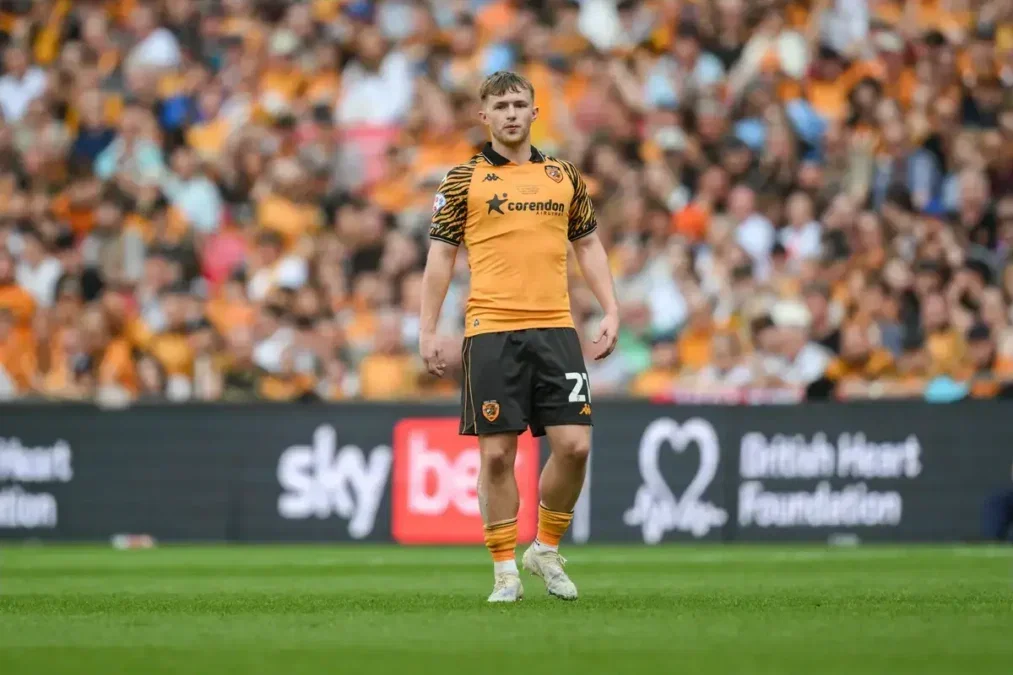 Birmingham City, Leeds United'ın Yıldızı Joe Gelhardt'ı Transfer İçin Kıl Payı Kaçırdı