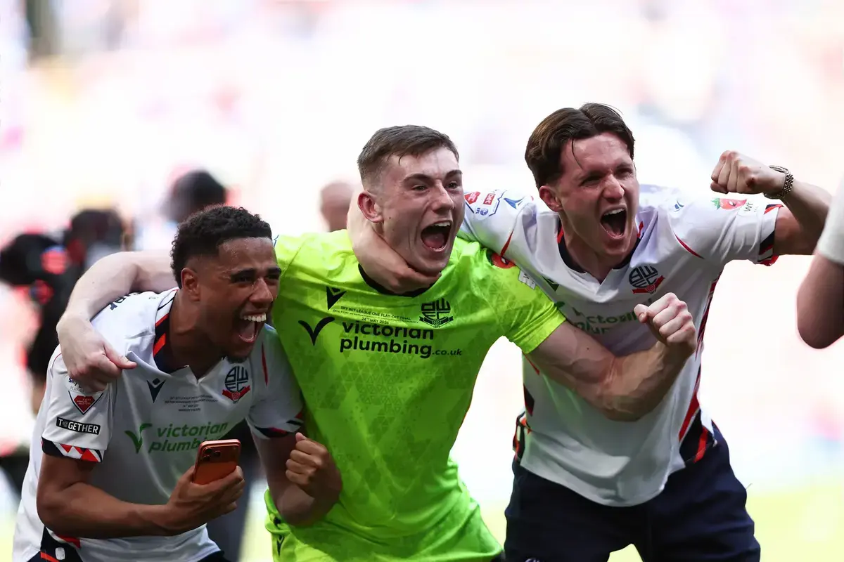 Bolton Wanderers to loan out one of three players before the end of the transfer window News: The72 - Football League News