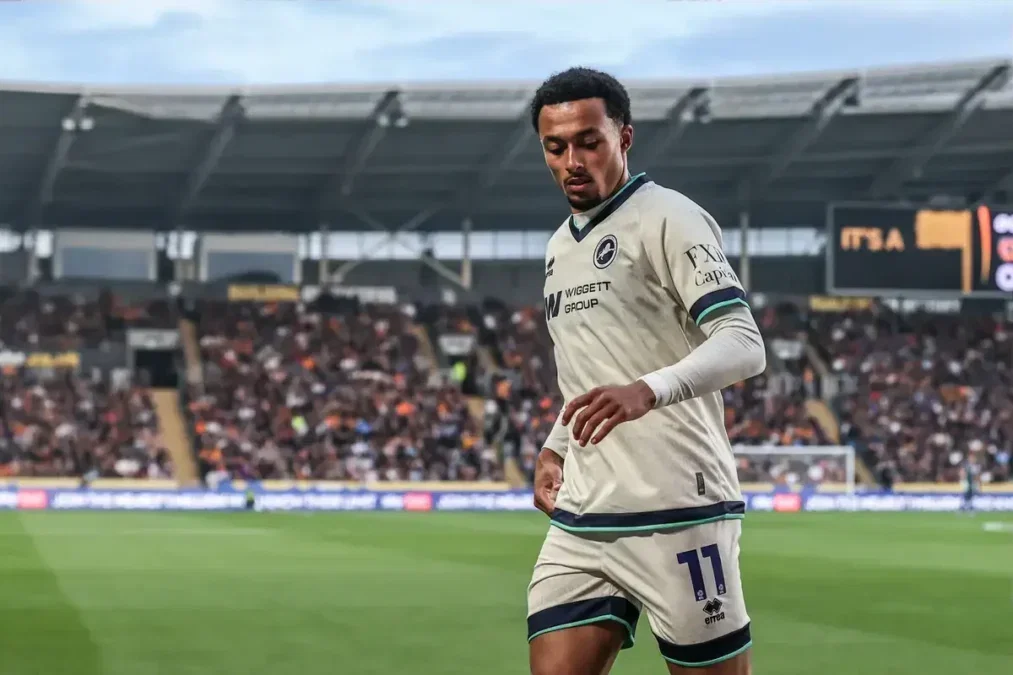 Hull City, Transferde Millwall Yıldızı Femi Azeez'i Takibe Aldı