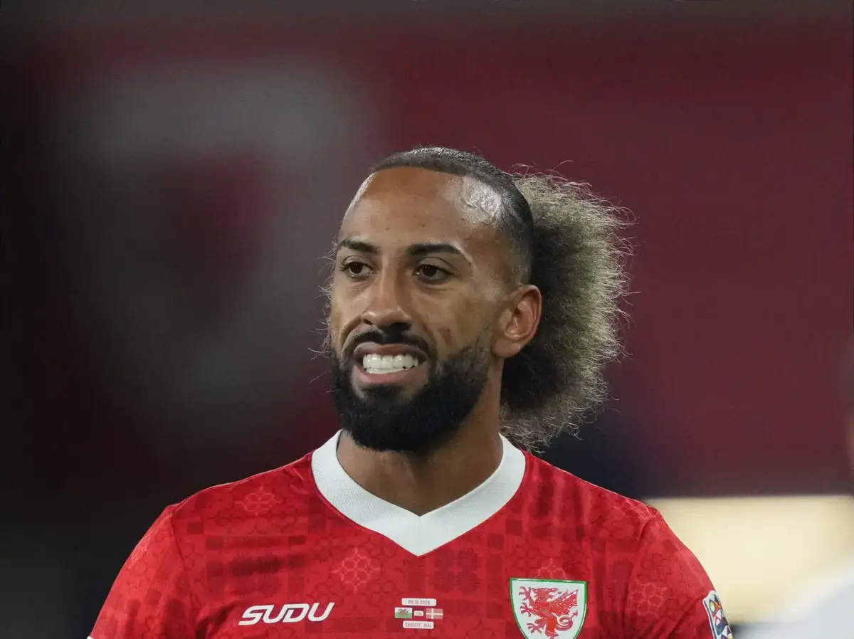 Hull City winger Thomas struggles after deadline day move from Stoke City