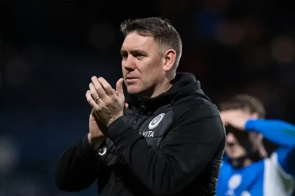 51-year-old manager eyeing Championship step up or Sheffield Wednesday job