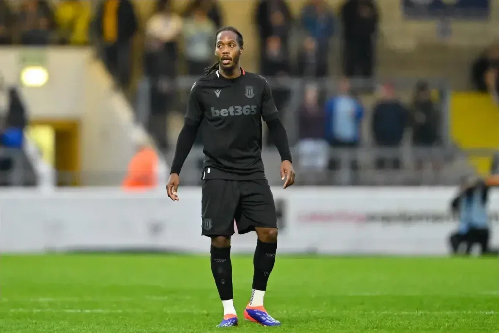 Barnsley set to sign former Championship mainstay after PFA free agent training camp stint